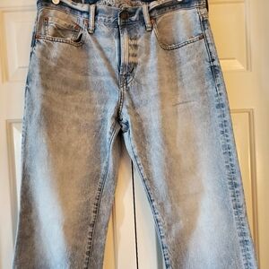 American Eagle light washed, classic boot cut jeans size 34 x 34